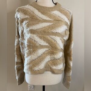 John + Jenn textured tan and white chunky sweater 
Size XS